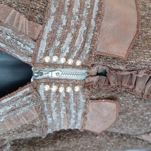 Boho funky feminine Oatmeal Beige Sweater Size M - Picture 2 of 10